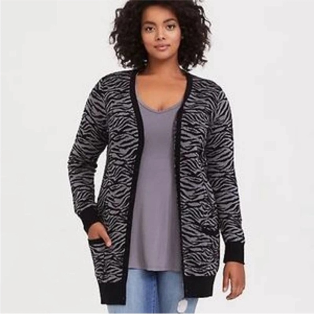 Torrid Zebra Jacquard Boyfriend Cardigan Dark Grey XL or 0X button up front